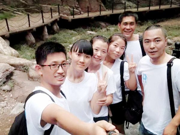 公司员工青岛旅游员工留念